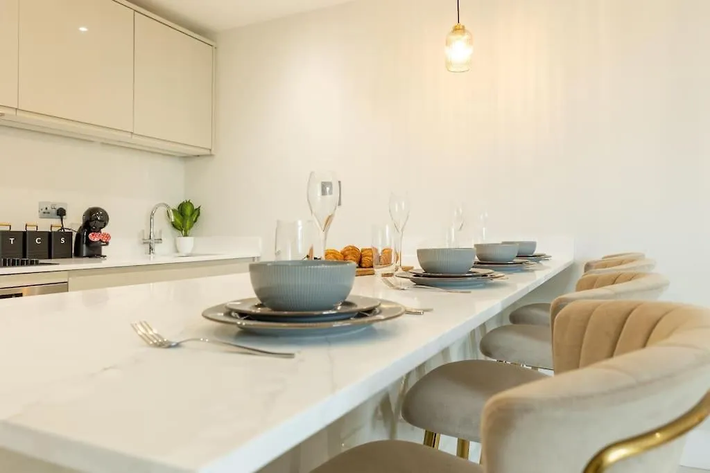 Elegant City Centre Apartment 2 Bedroom With Free Parking Κάρντιφ