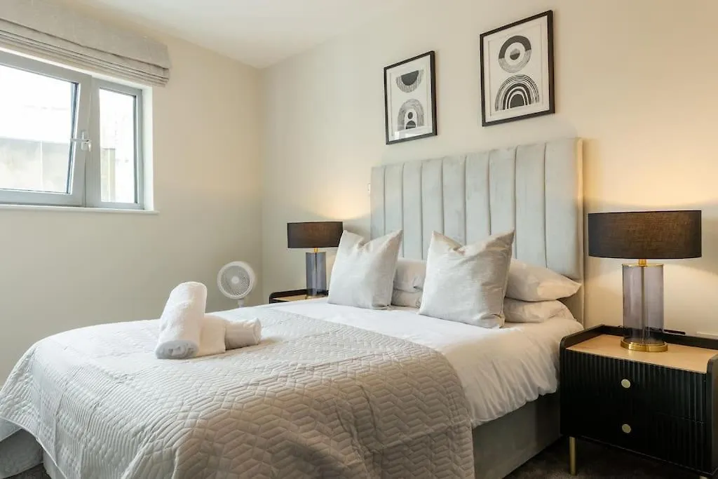 Elegant City Centre Apartment 2 Bedroom With Free Parking Cardiff United Kingdom