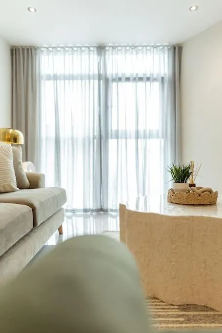 Elegant City Centre Apartment 2 Bedroom With Free Parking Cardiff United Kingdom